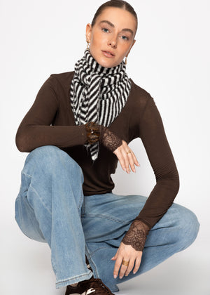 Striped triangular scarf - brown-off-white