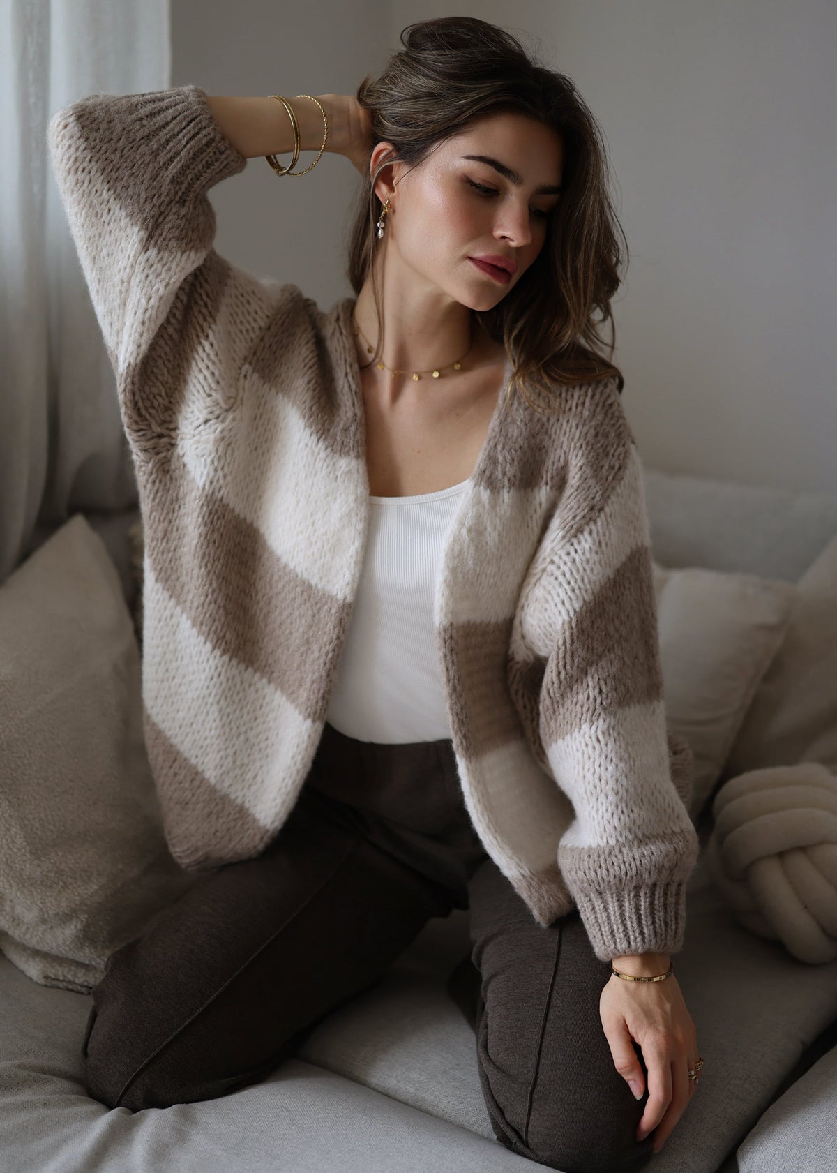 Gestreifter oversize Cardigan - taupe