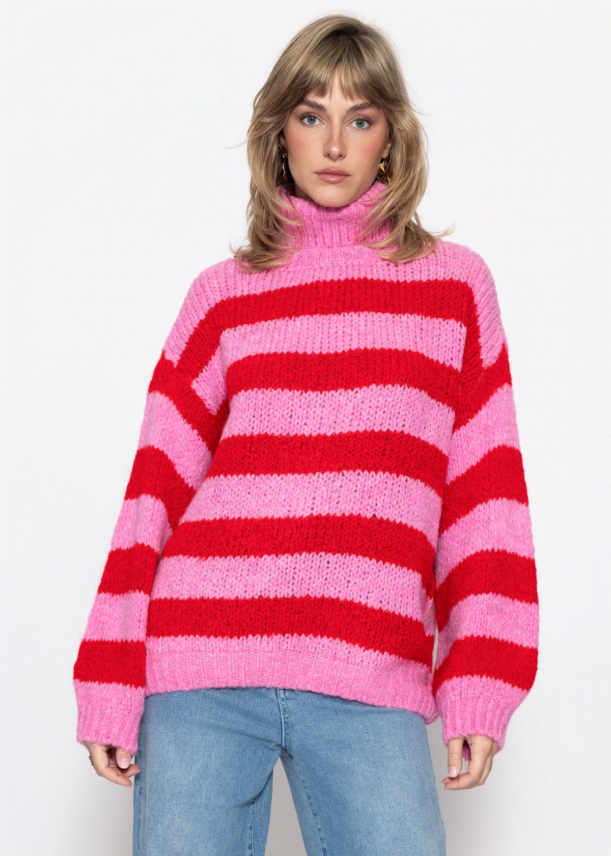 Gestreifter oversize Rollkragenpullover - rot-rosa