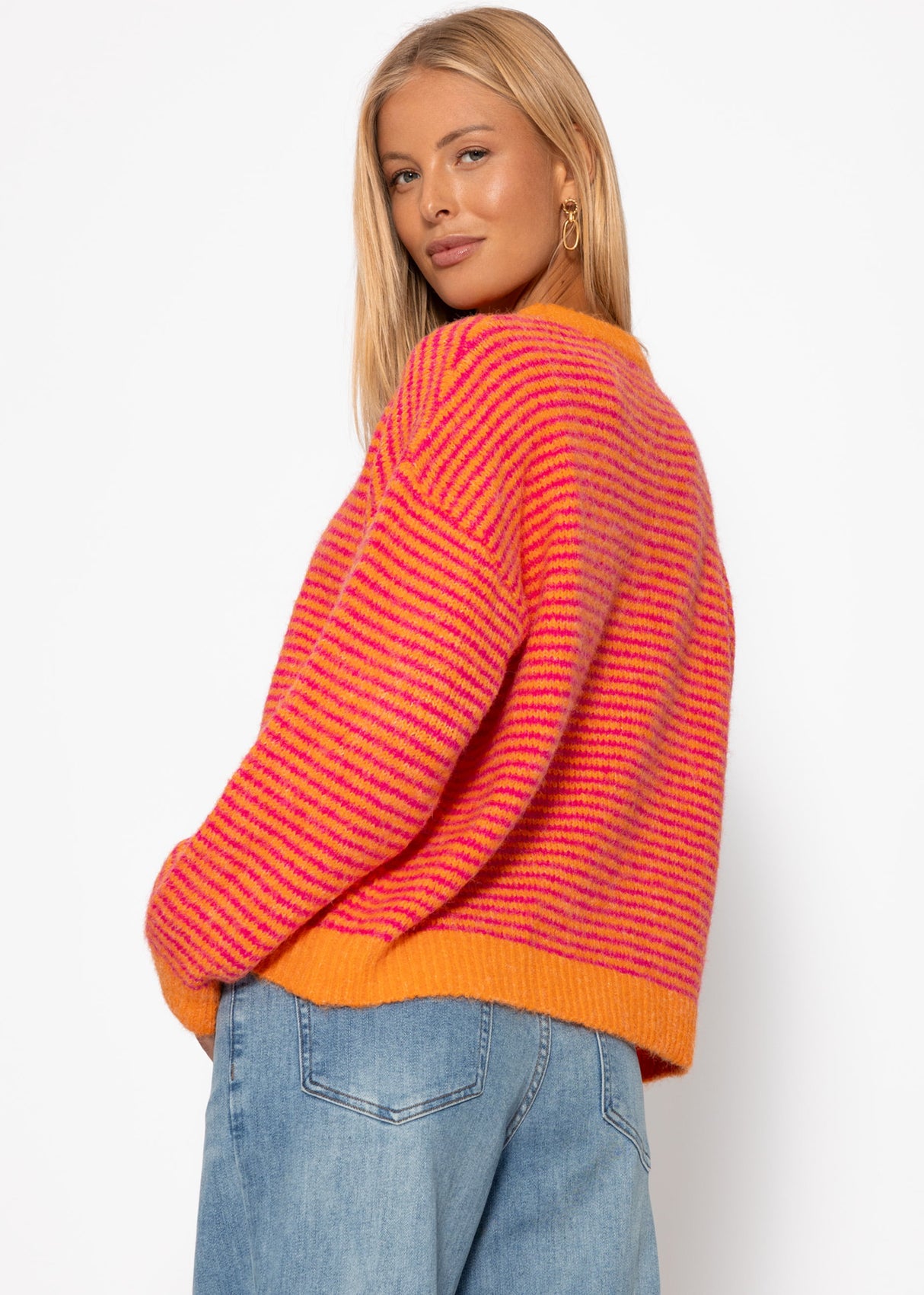 Striped sweater - orange