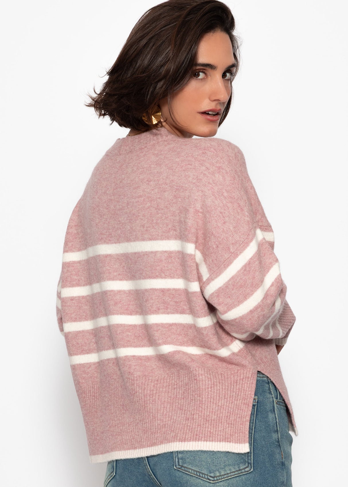 Gestreifter Strickpullover mit Seitenschlitzen - altrosa