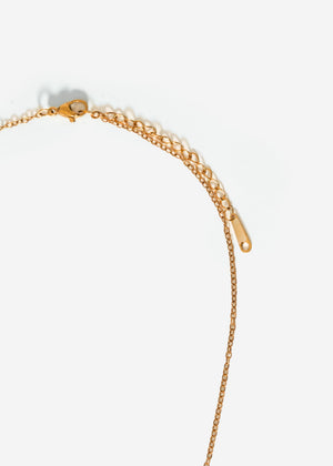 Halskette mit Muschelplättchen - gold