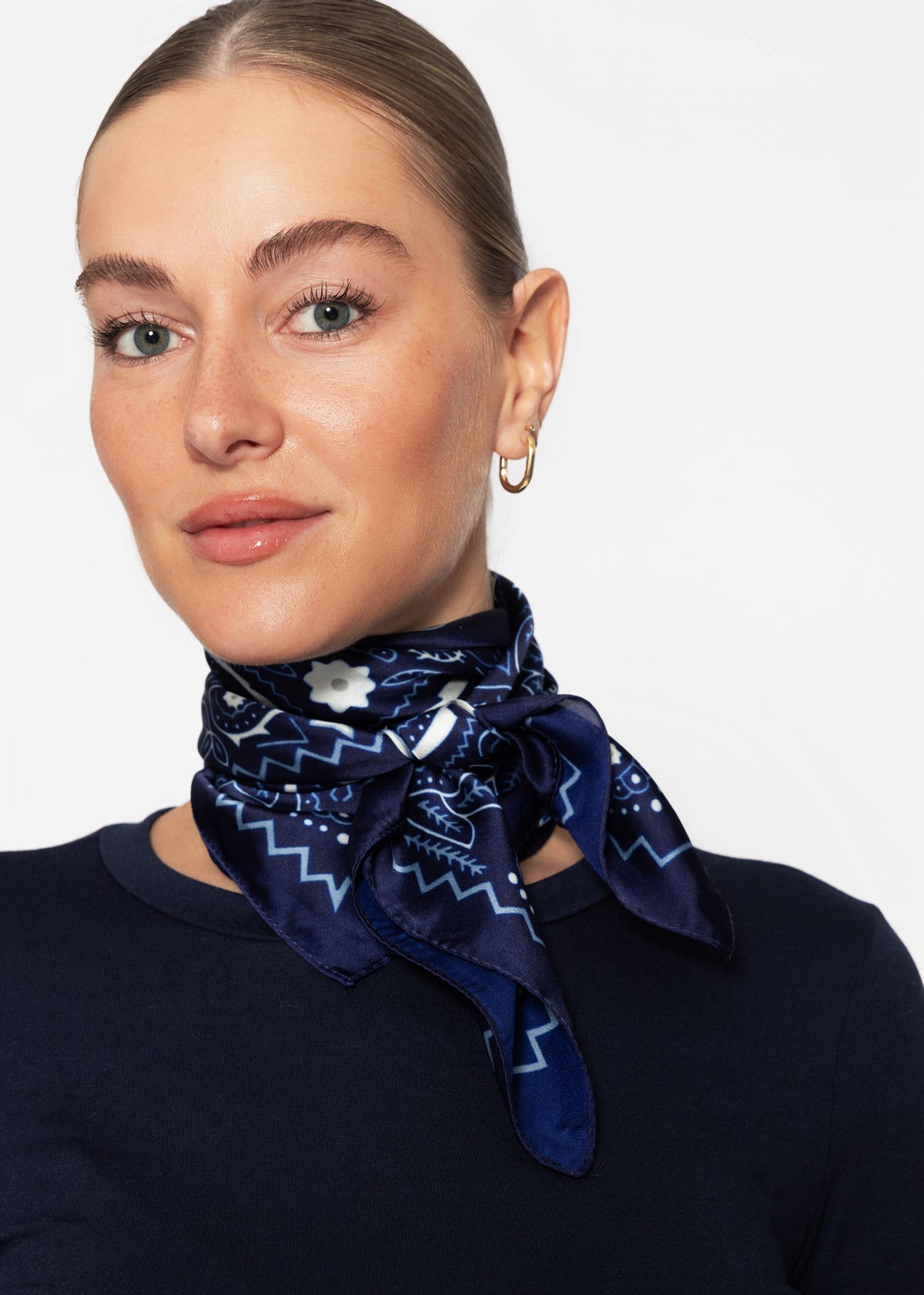 Neckerchief with all-over paisley print - dark blue