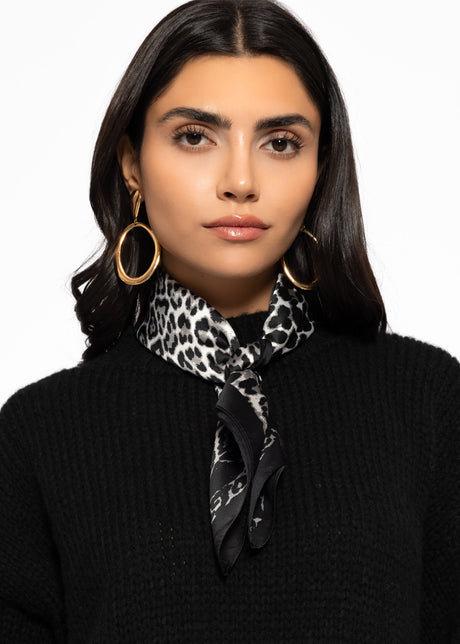 Neckerchief with leopard print - black