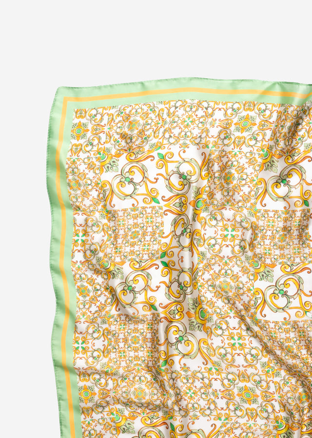 Neckerchief with ornamental design - green