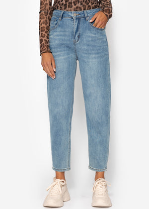 High-waisted carrot-cut jeans - blue