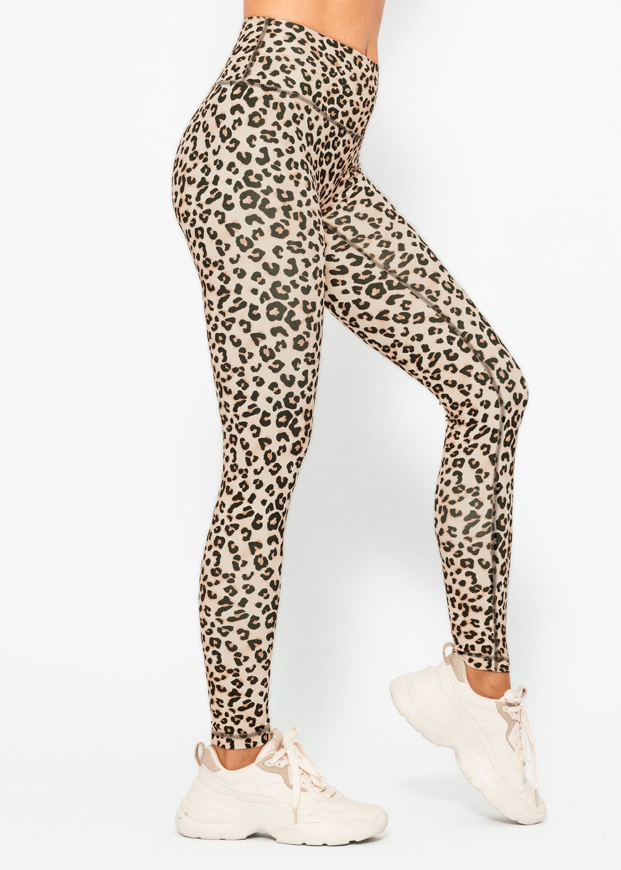 High-waisted sports leggings with leopard print - beige