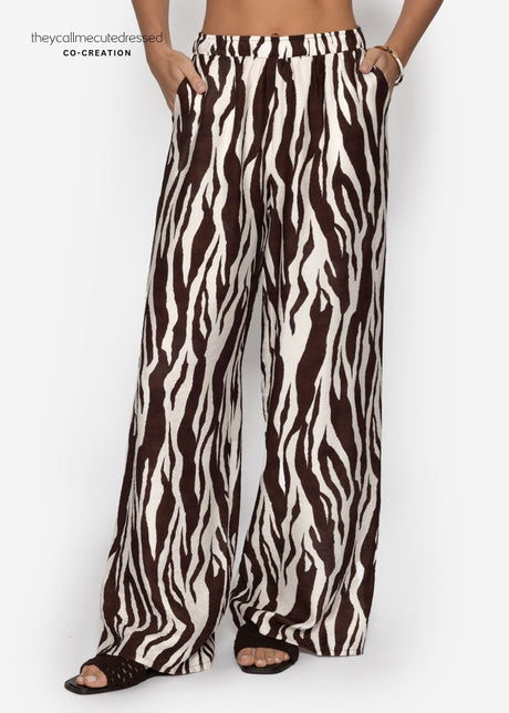 Hose in Viskose mit Zebra-Print - braun von SASSYCLASSY