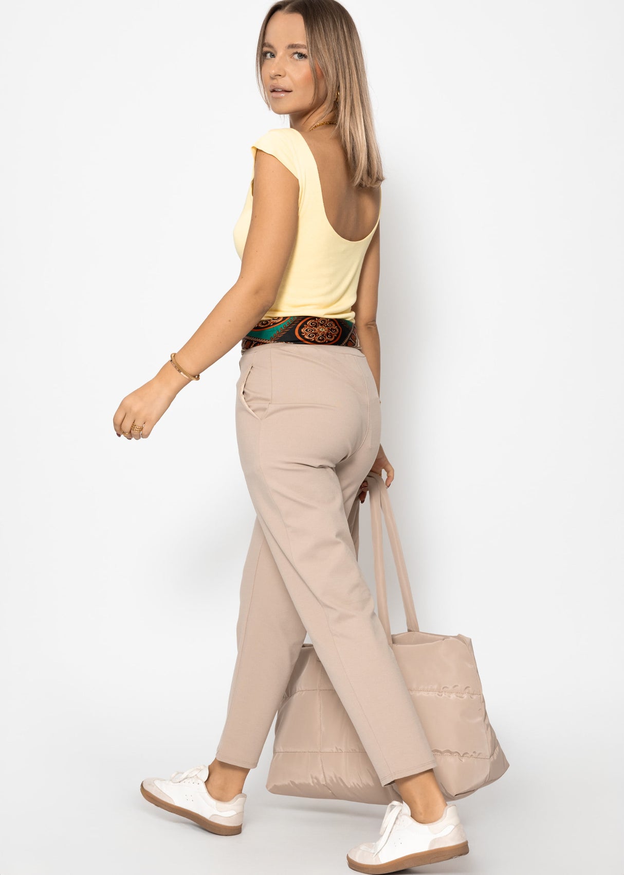 Jersey chinos with decorative seam - beige