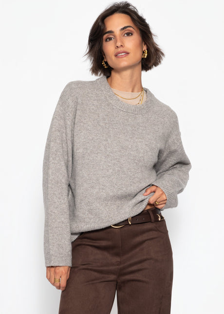 Klassischer Rundhalspullover - taupe von SASSYCLASSY