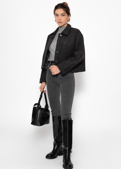 Short jacket with lining - black