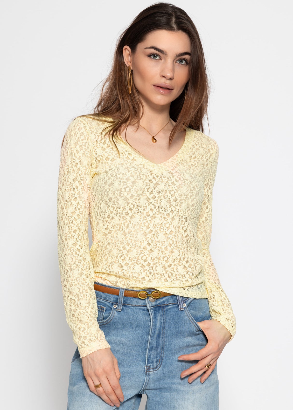 Langarm Spitzenshirt mit V-Ausschnitt - buttergelb