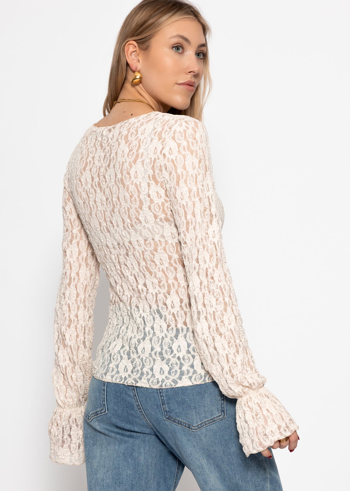 Long-sleeved lace shirt with flounce sleeves - cream