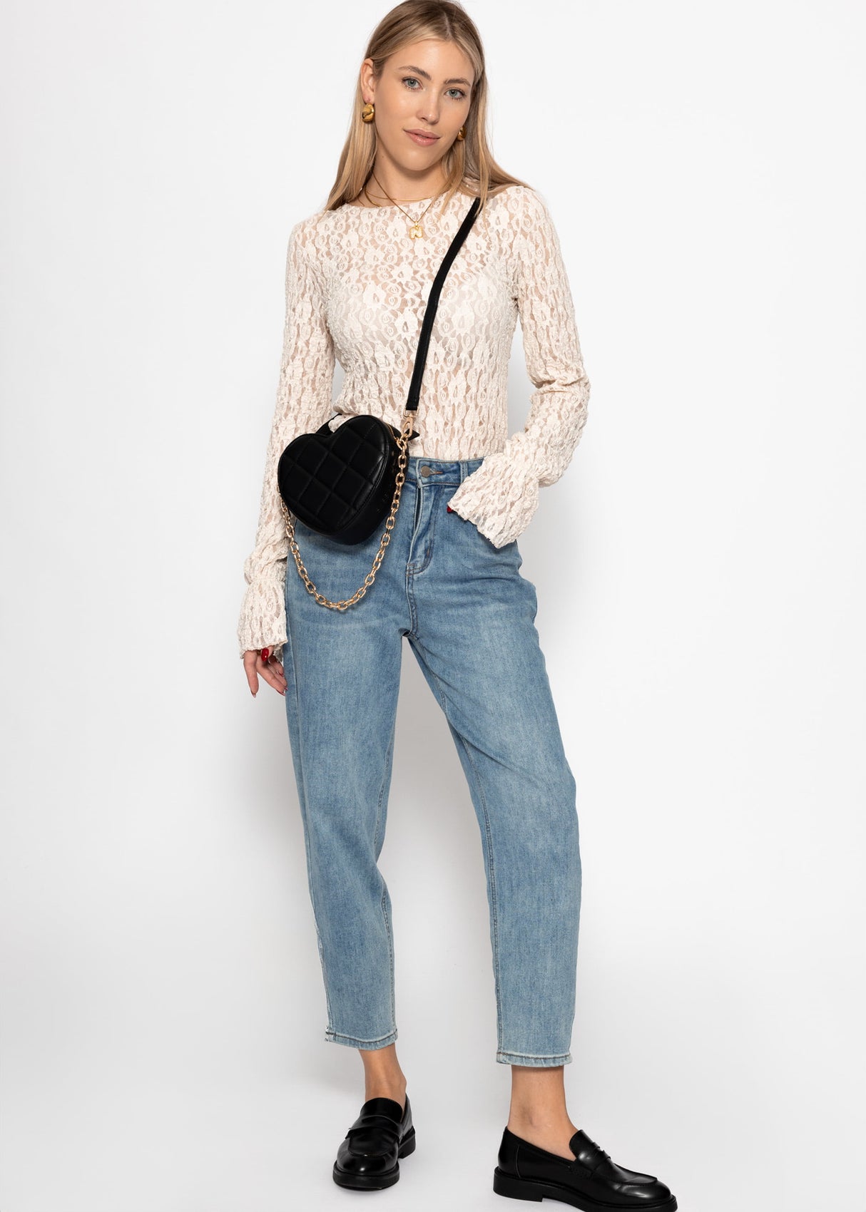 Long-sleeved lace shirt with flounce sleeves - cream