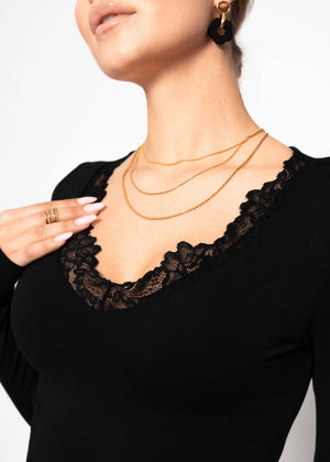Langarmshirt mit Spitzenausschnitt - schwarz