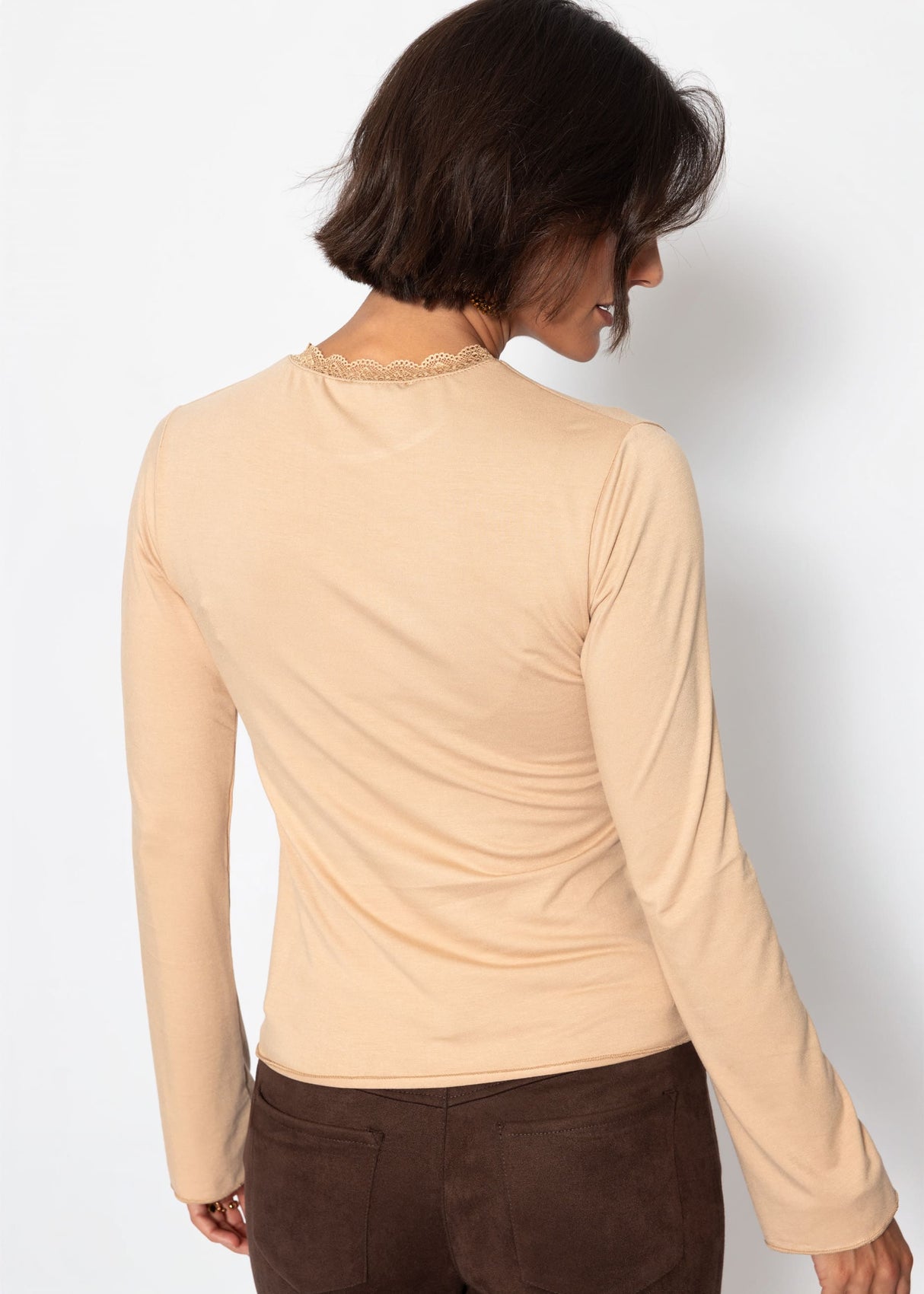 Langarmshirt mit Spitzeneinsatz  - beige