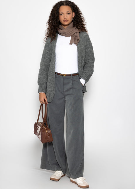 Long-sleeved top with decorative stitching - white