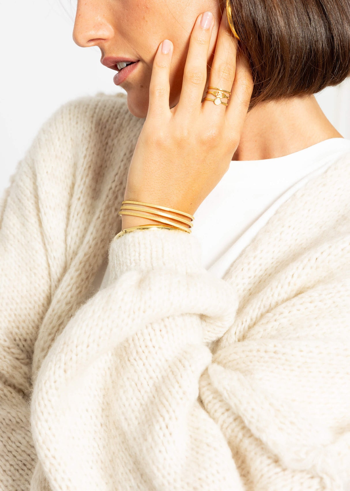 Casual cardigan with outer seams - beige