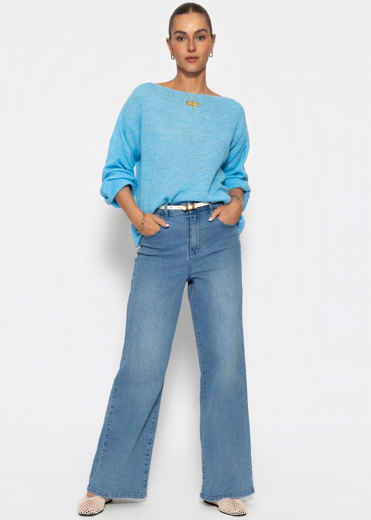 Leicht transparenter Feinstrickpullover - hellblau