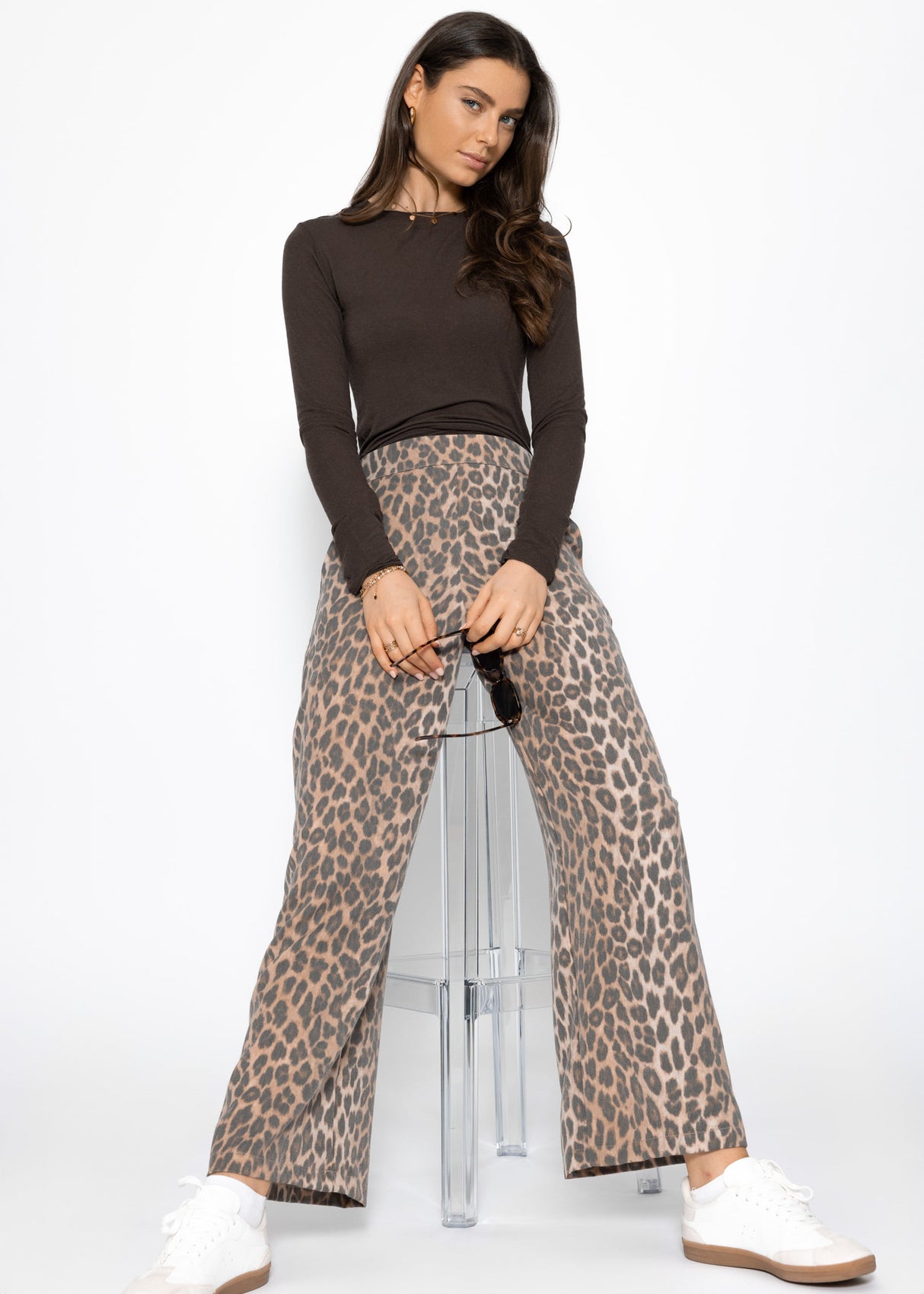 Slightly transparent long-sleeved shirt - dark brown