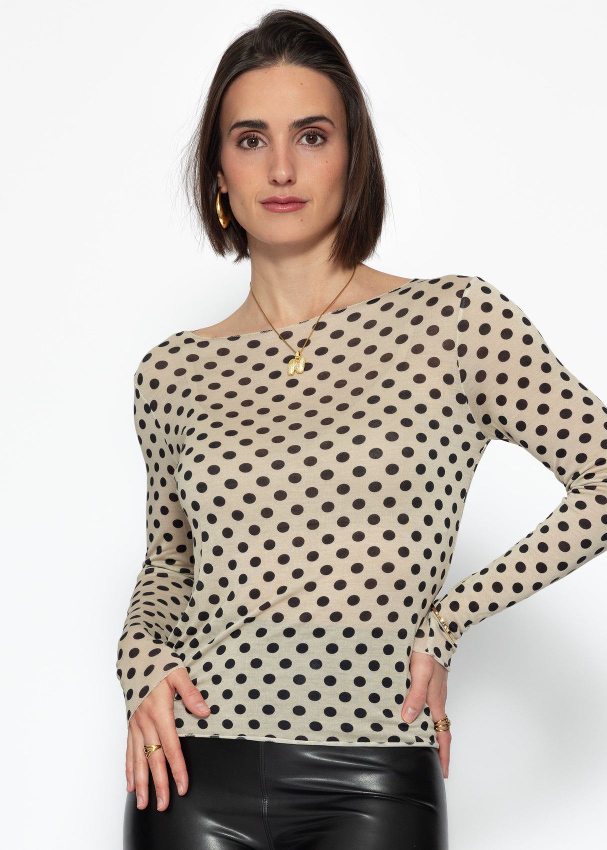 Leicht transparentes Langarmshirt mit Kaschmiranteil und Punkten - beige-schwarz