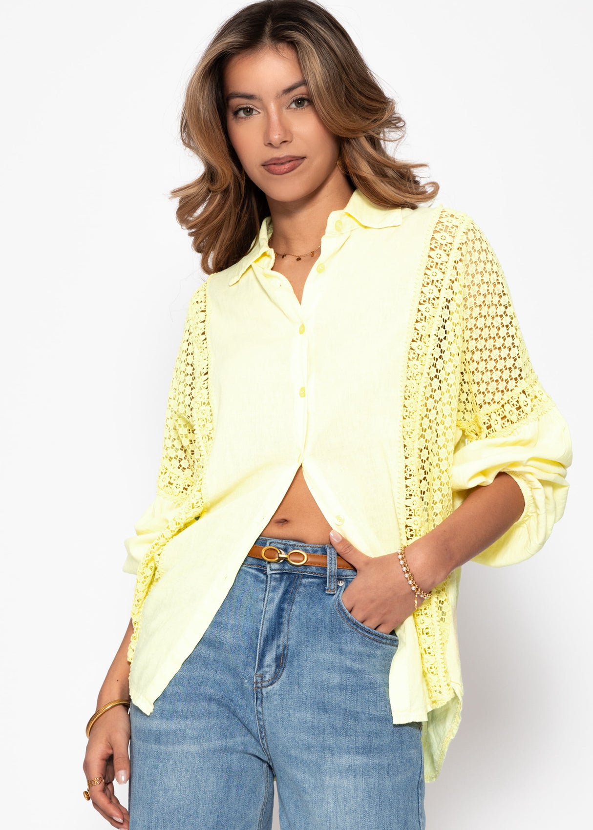 Linen blouse with lace - butter yellow
