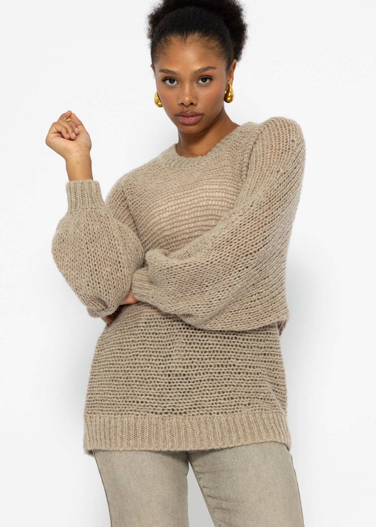 Locker gestrickter Pullover mit Fledermausärmeln - beige