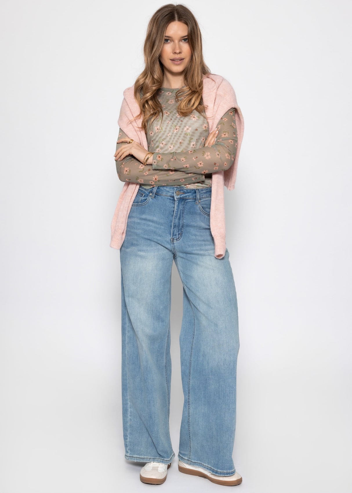 Mesh long-sleeved shirt with floral print - green