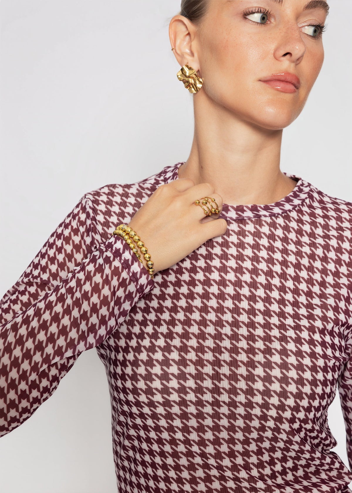 Mesh Langarmshirt mit Hahnentrittmuster - burgundy