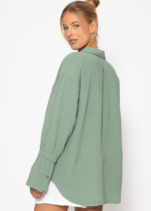 Musselin Bluse mit breiten Manschetten - salbeigrün