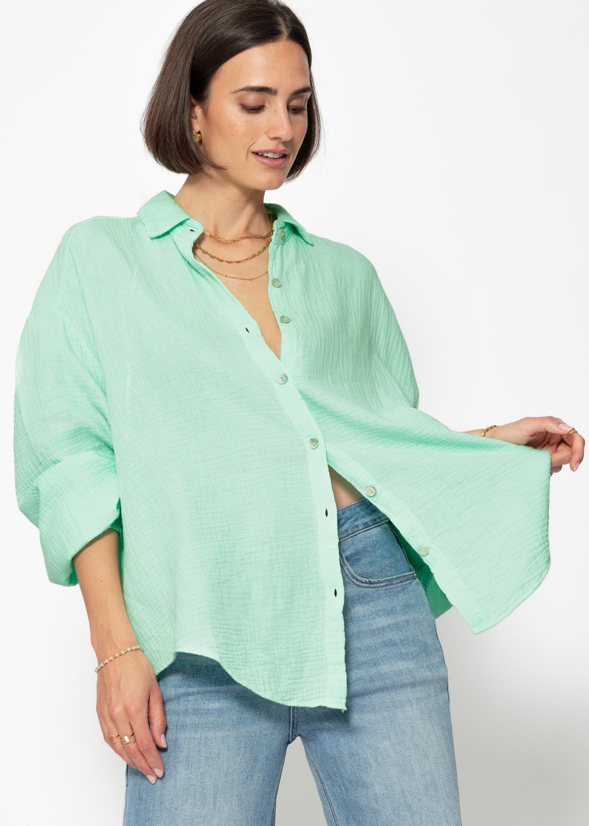 Muslin blouse oversize, short, light green