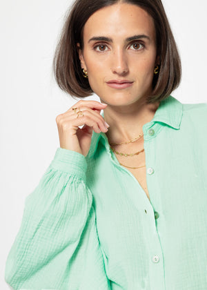 Muslin blouse oversize, short, light green