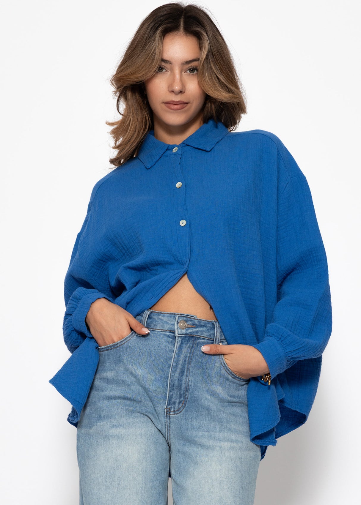 Muslin blouse oversize, short, royal blue