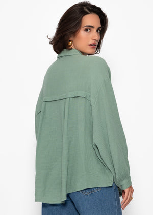 Musselin Bluse oversize, kurz, salbeigrün