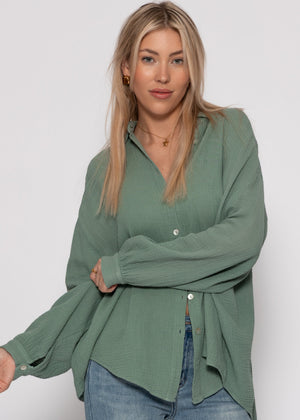 Muslin blouse oversize, short, sage green