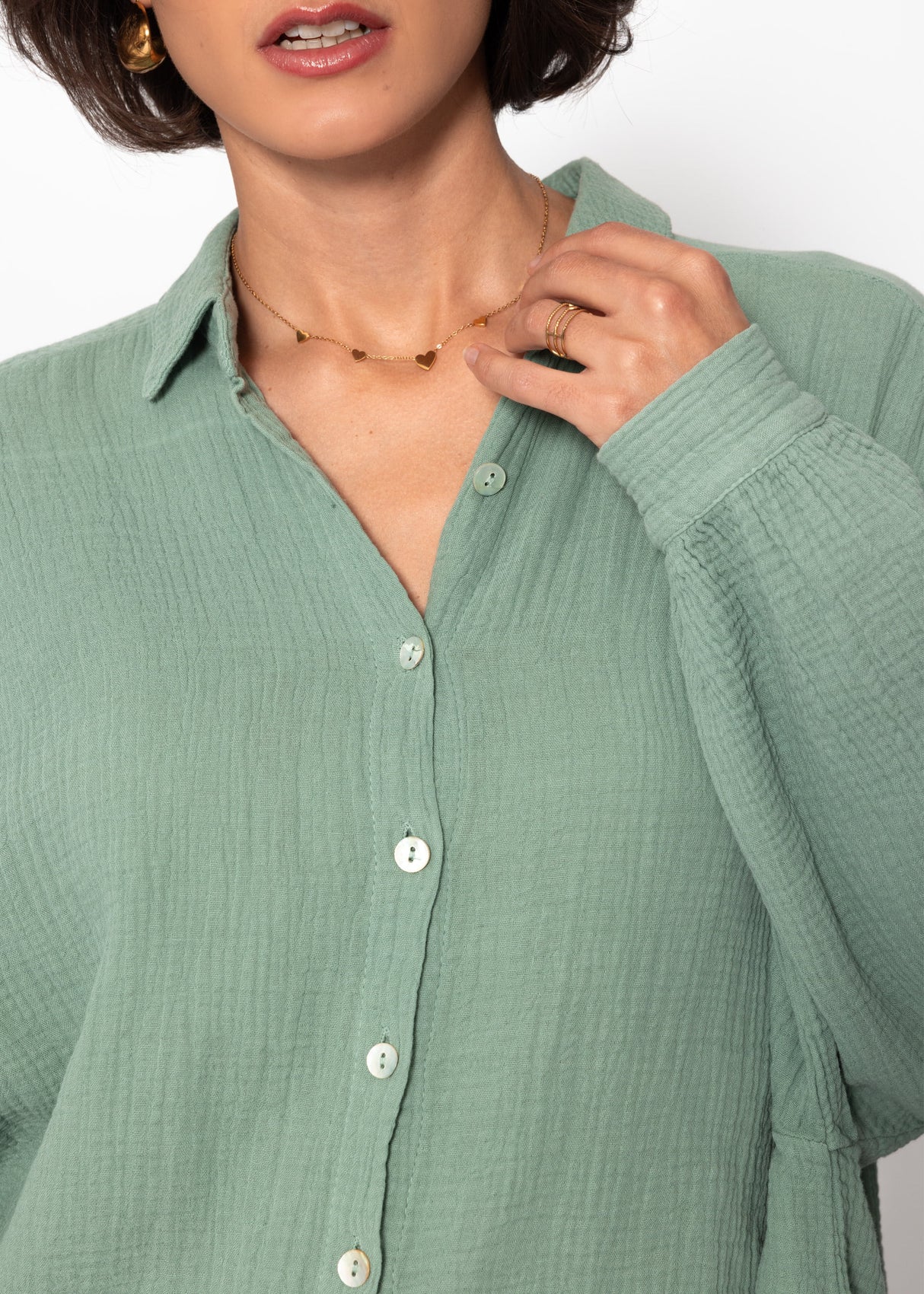 Musselin Bluse oversize, kurz, salbeigrün