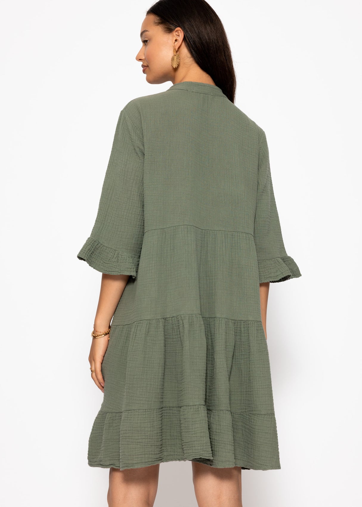 Musselin Kleid mit Volants - khaki