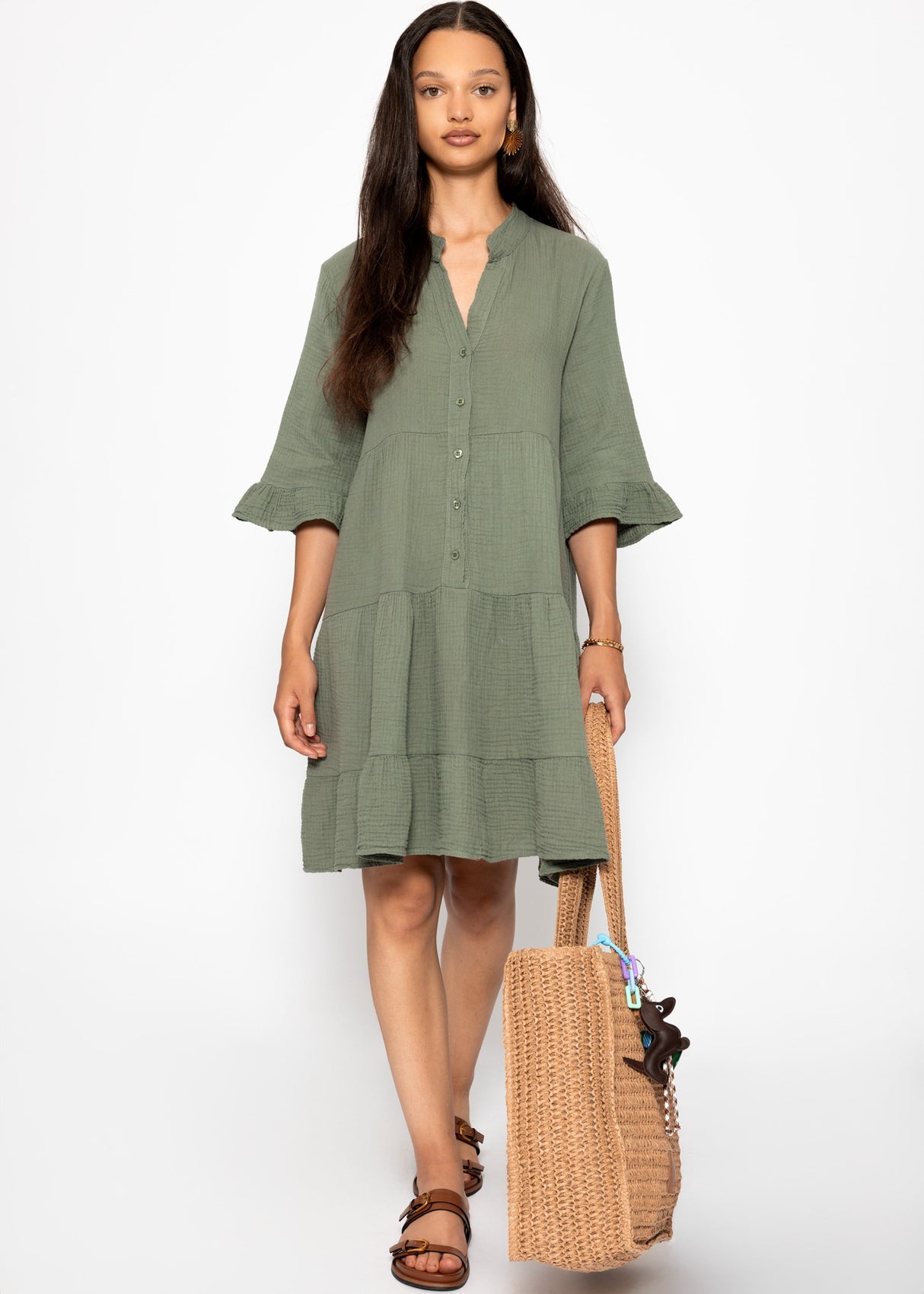 Musselin Kleid mit Volants - khaki