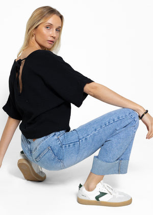 Musselin Shirt mit V-Ausschnitt - schwarz