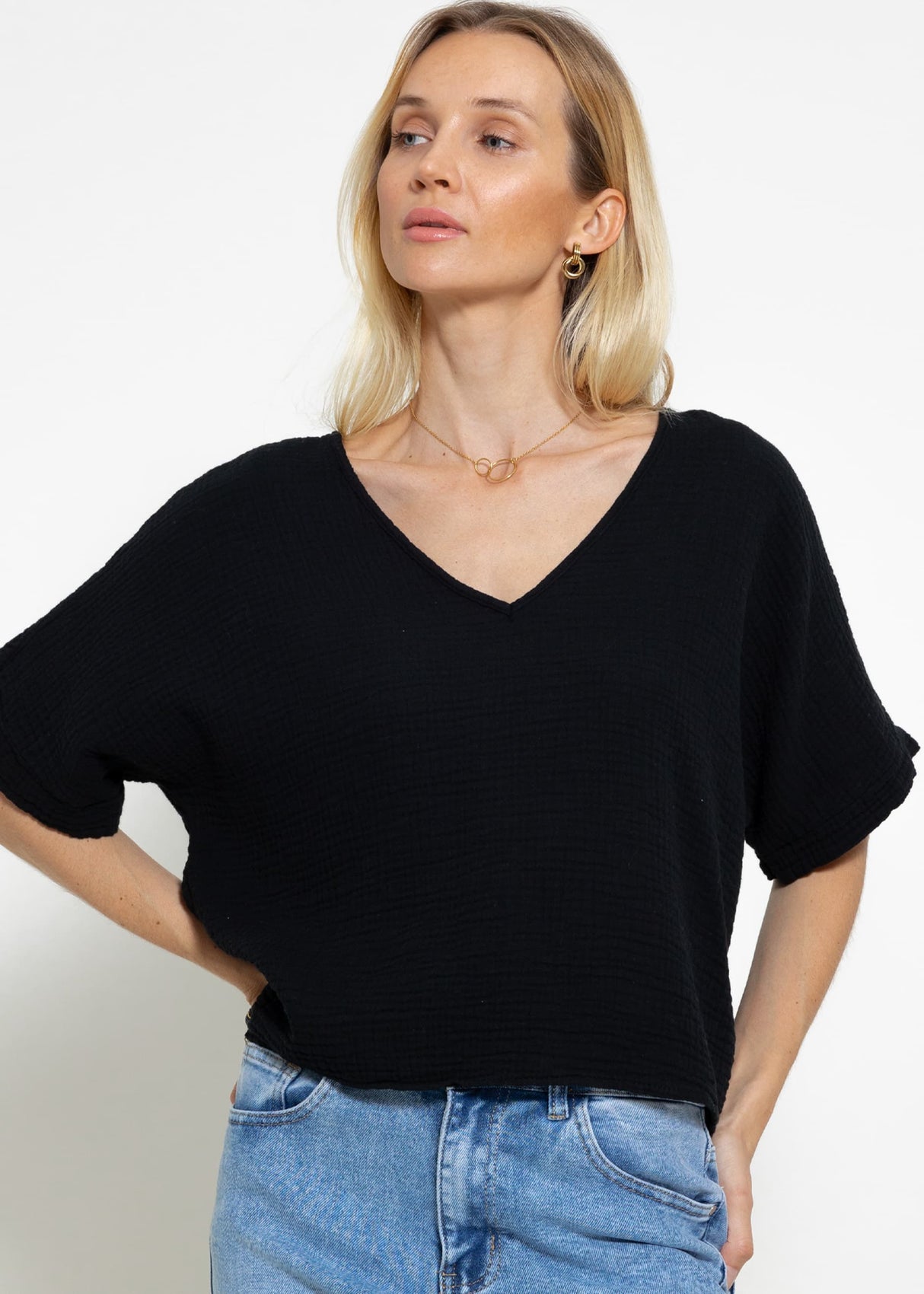 Musselin Shirt mit V-Ausschnitt - schwarz