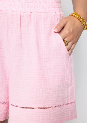 Musselin Shorts mit Spitzenborte - babyrosa