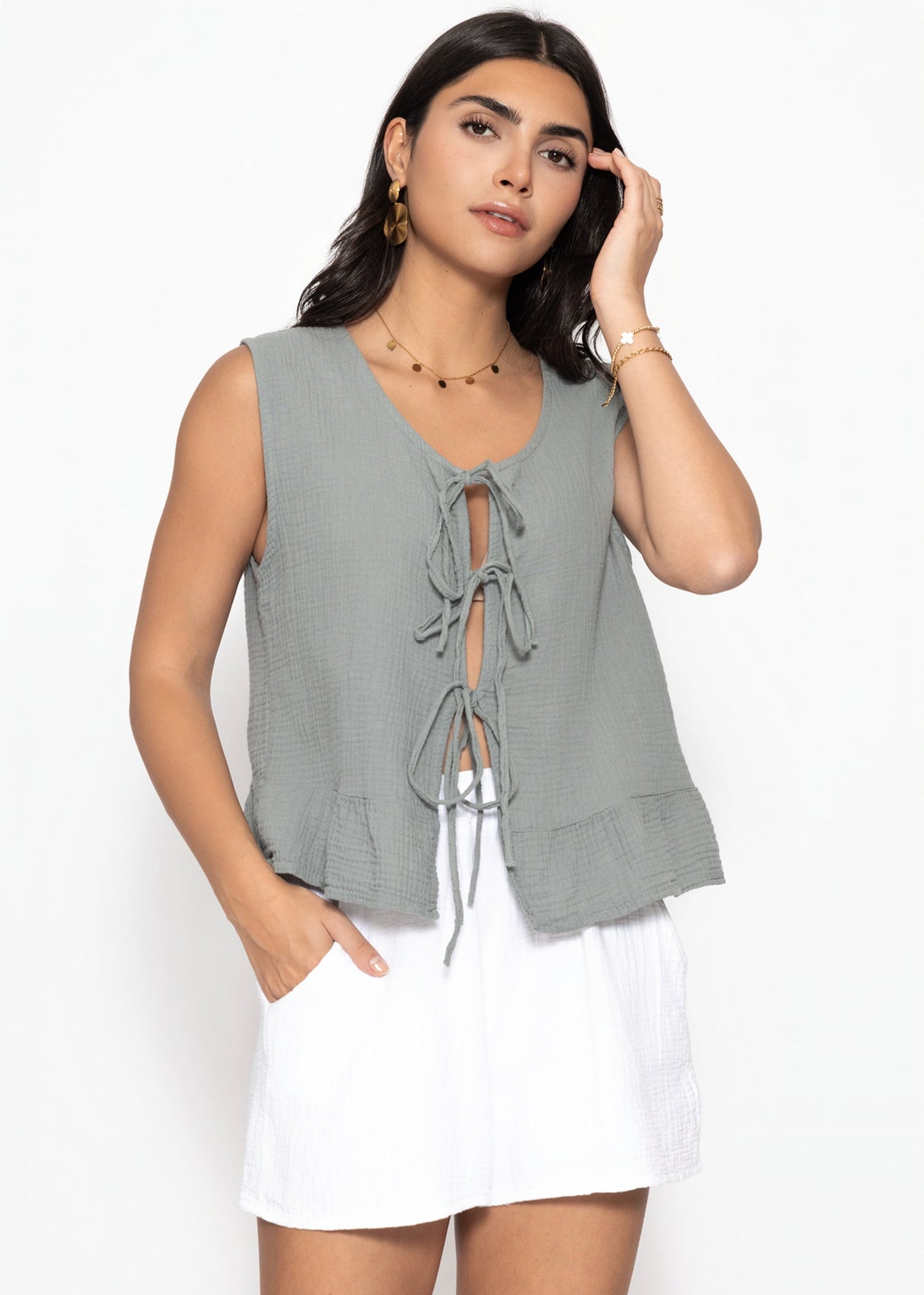 Muslin top with bow closure - gray