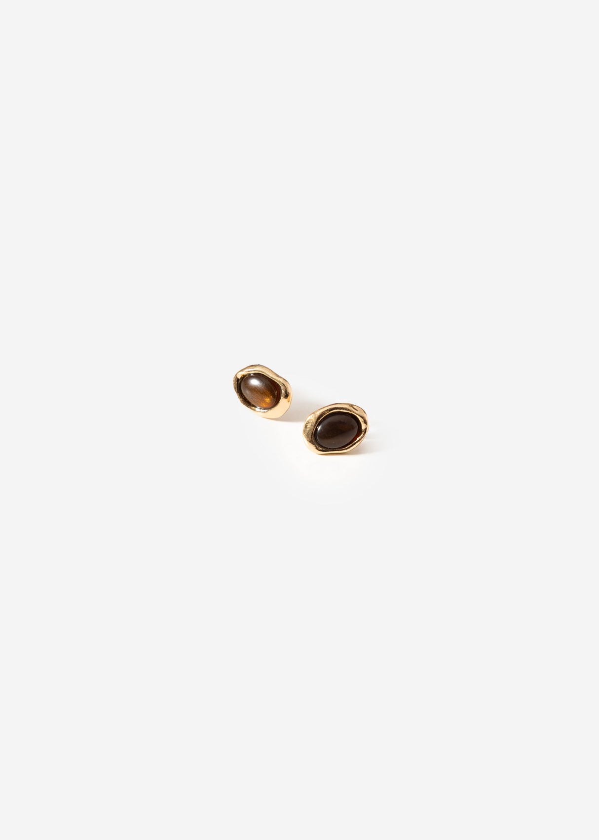 Stud earrings with brown stone - gold
