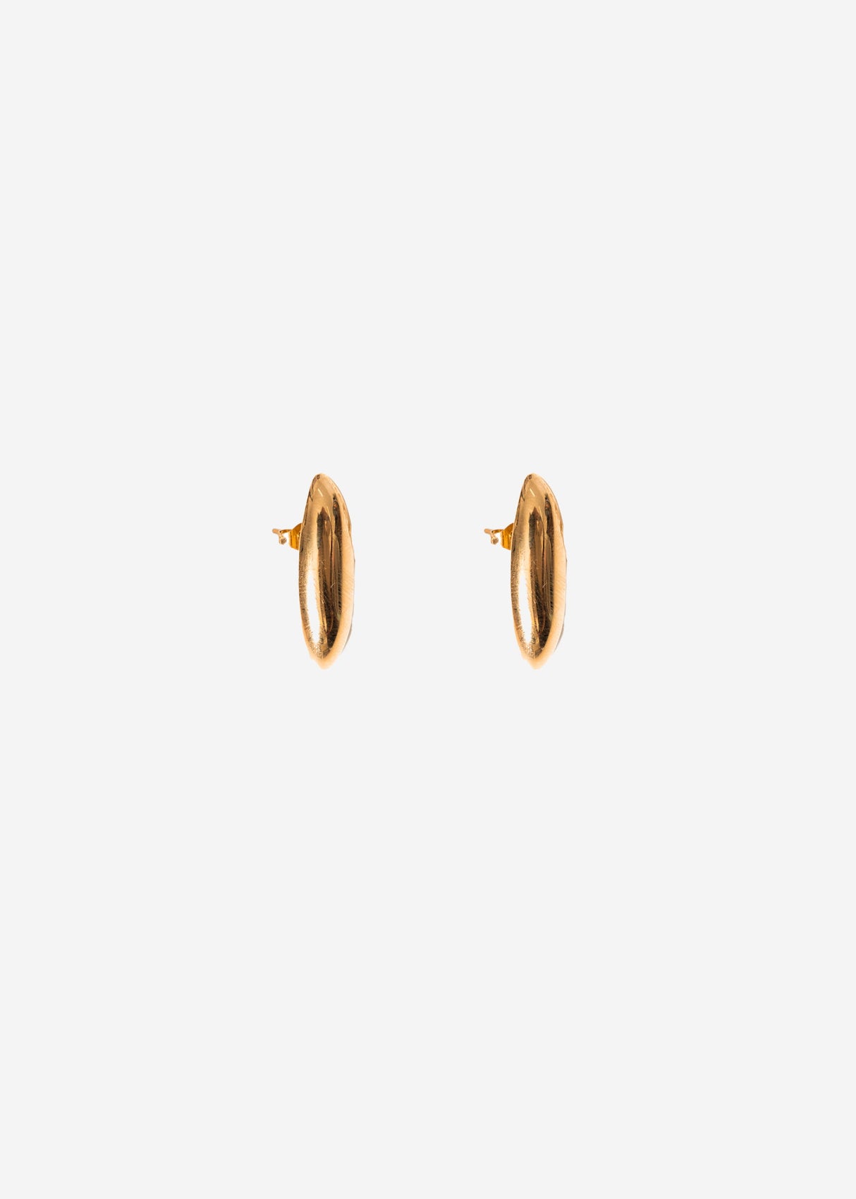 Stud earrings with a smooth surface - gold