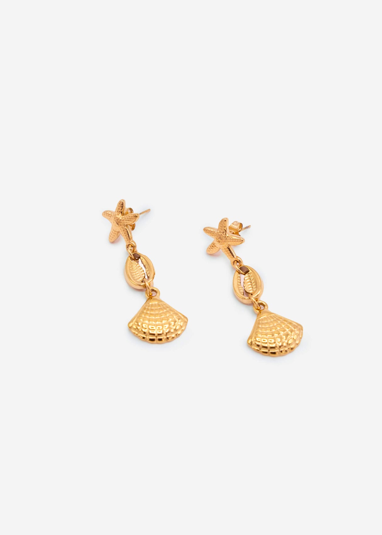 Stud earrings with shells and starfish - gold