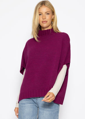 Oversize, ärmelloser Poncho mit Turtleneck - plum