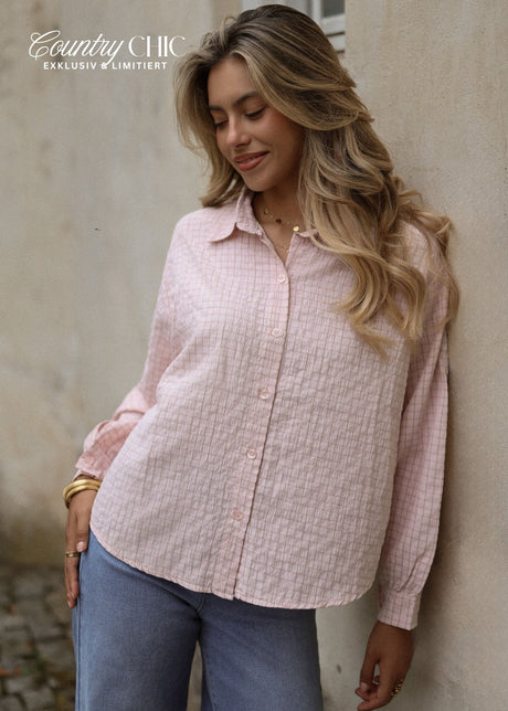 Oversized blouse with a check pattern - pink by SASSYCLASSY
