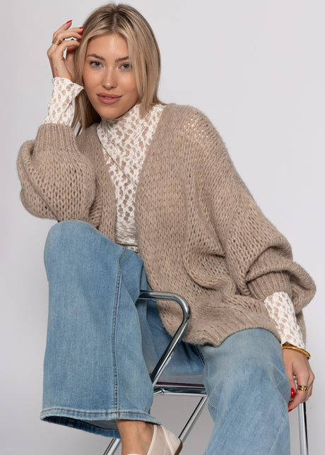 Oversized cardigan - beige by SASSYCLASSY