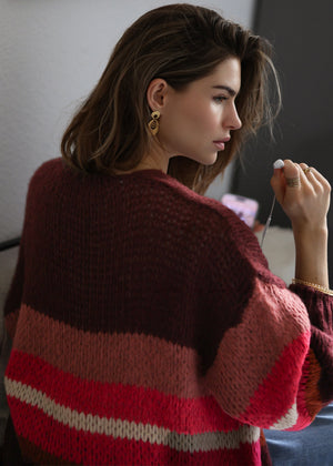 Oversize Cardigan mit Multicolor Streifen - burgundy