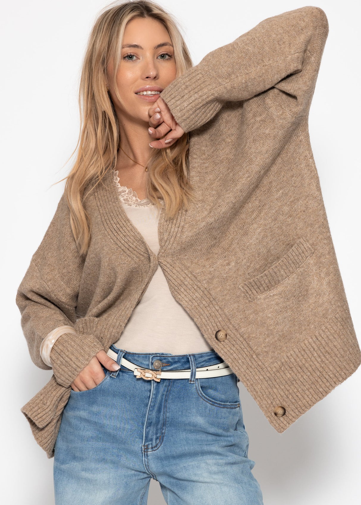 Oversized cardigan with pockets - taupe